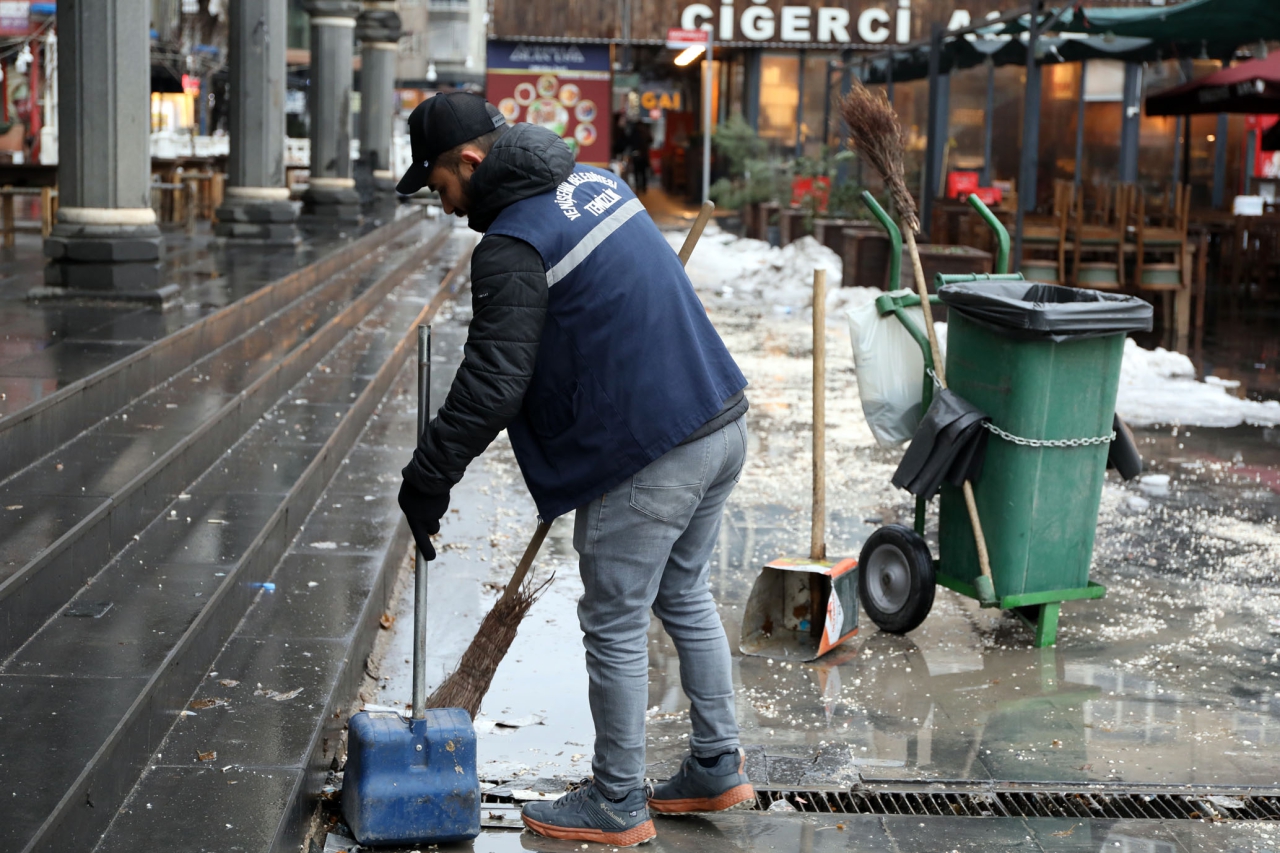 Yenişehir’de Kar ve Çevre Temizliği