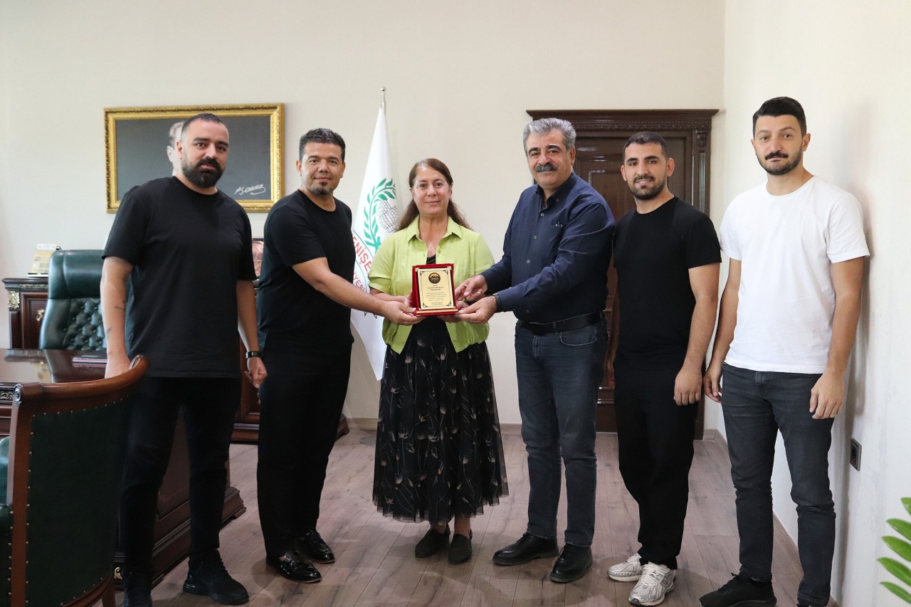 Klûba Sporê ya Dansên Gelêrî ya Amedê,  Serdana Spasiyê Li Hevşaredaran Kir