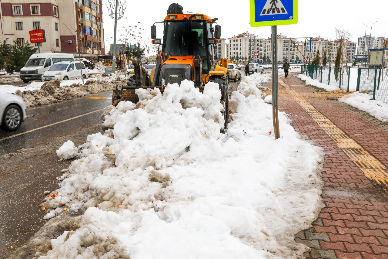 İlçemizde Kar Temizliği Çalışmaları Büyük Oranda Tamamlandı