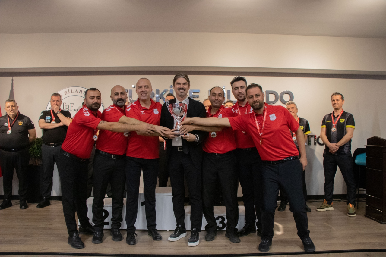 Şampiyon Olan Bilardo Takımımız 1. Ligde