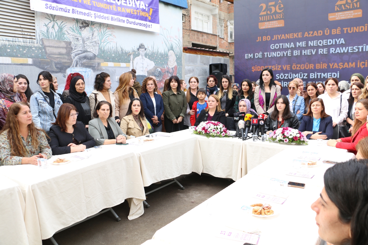 25 Kasım Etkinliklerinin Startı Verildi