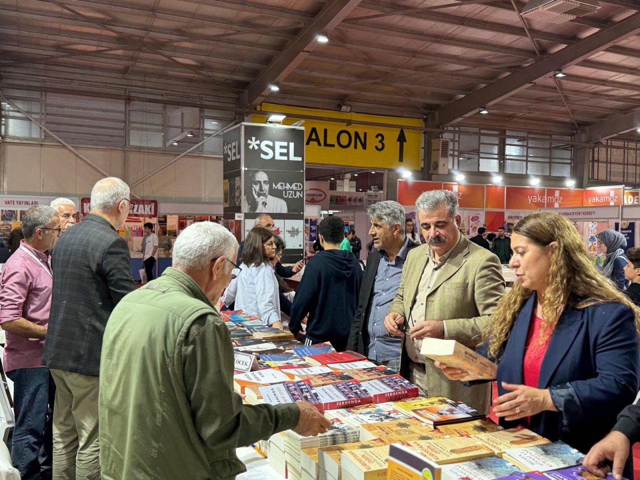 Eşbaşkanlar TÜYAP 9. Kitap Fuarı’nı Ziyaret Etti