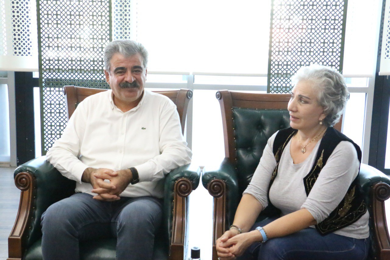Hunermenda Kurd Beser Şahîn serdana şaredariya me kir