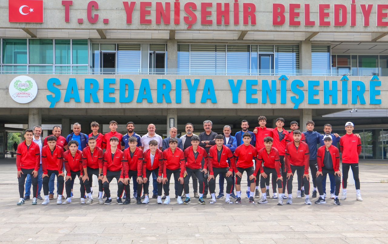 Yenişehir Belediyespor U18 Takımı Bölge Finalleri İçin Yola Çıktı