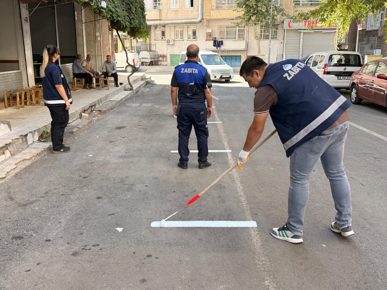 ŞEHİTLİK SEMT PAZARINDA ÇİZGİ ÇALIŞMASI