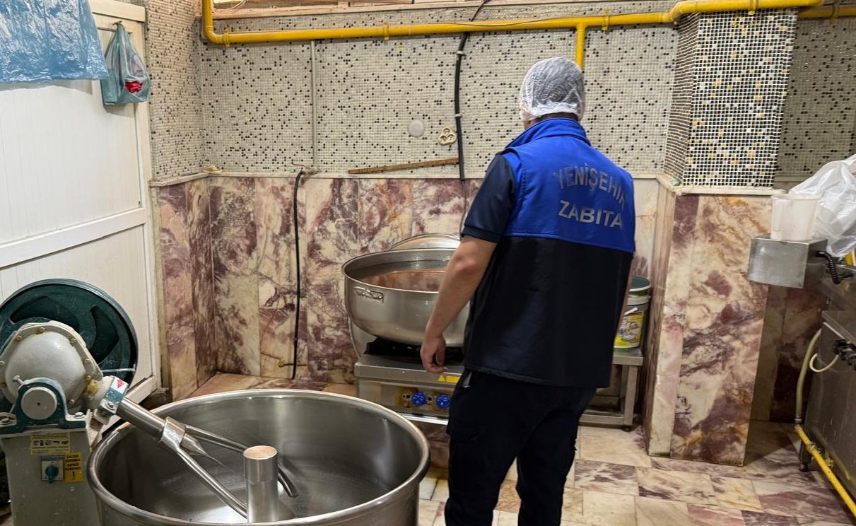 Sağlıklı ve güvenli bayram sofraları için çalışmaya devam ediyoruz! 