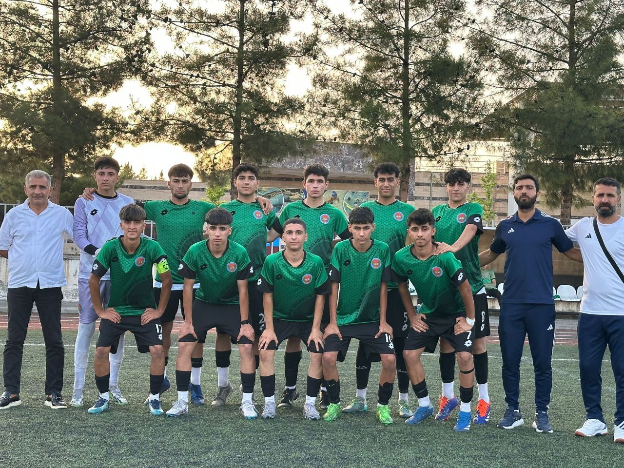 U17 futbol takımımız, play-off ilk maçında Büyükşehir Belediyespor’u 1-0 mağlup etti