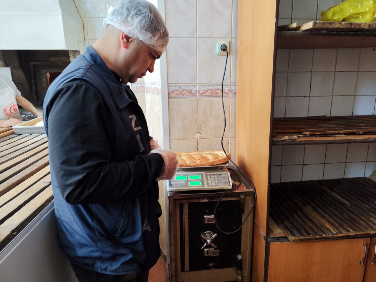 Zabıta Ekiplerimiz İlçe Genelinde Fırın Denetimi Yaptı