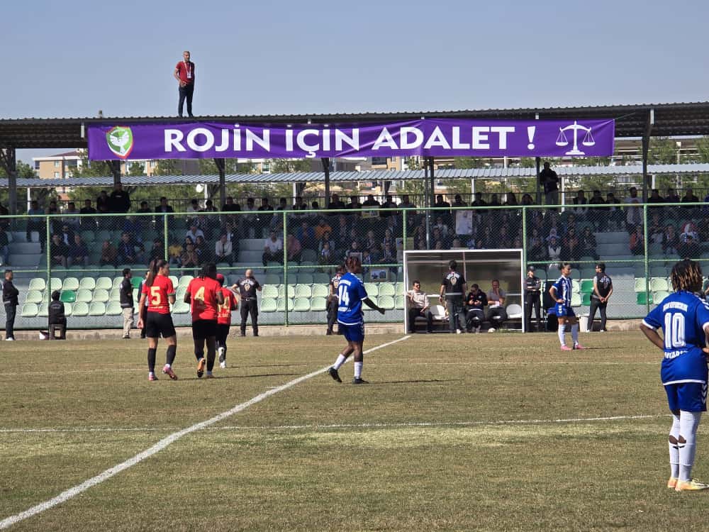 Tribünlerde Rojin İçin Adalet Çağrısı
