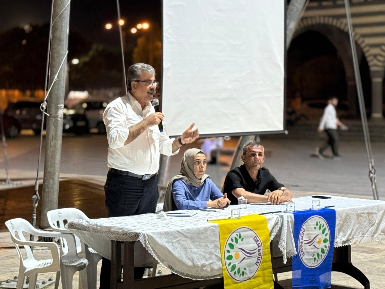 Kooperatifler Mahallesinde “Barış ve Demokratik Toplum” Buluşması