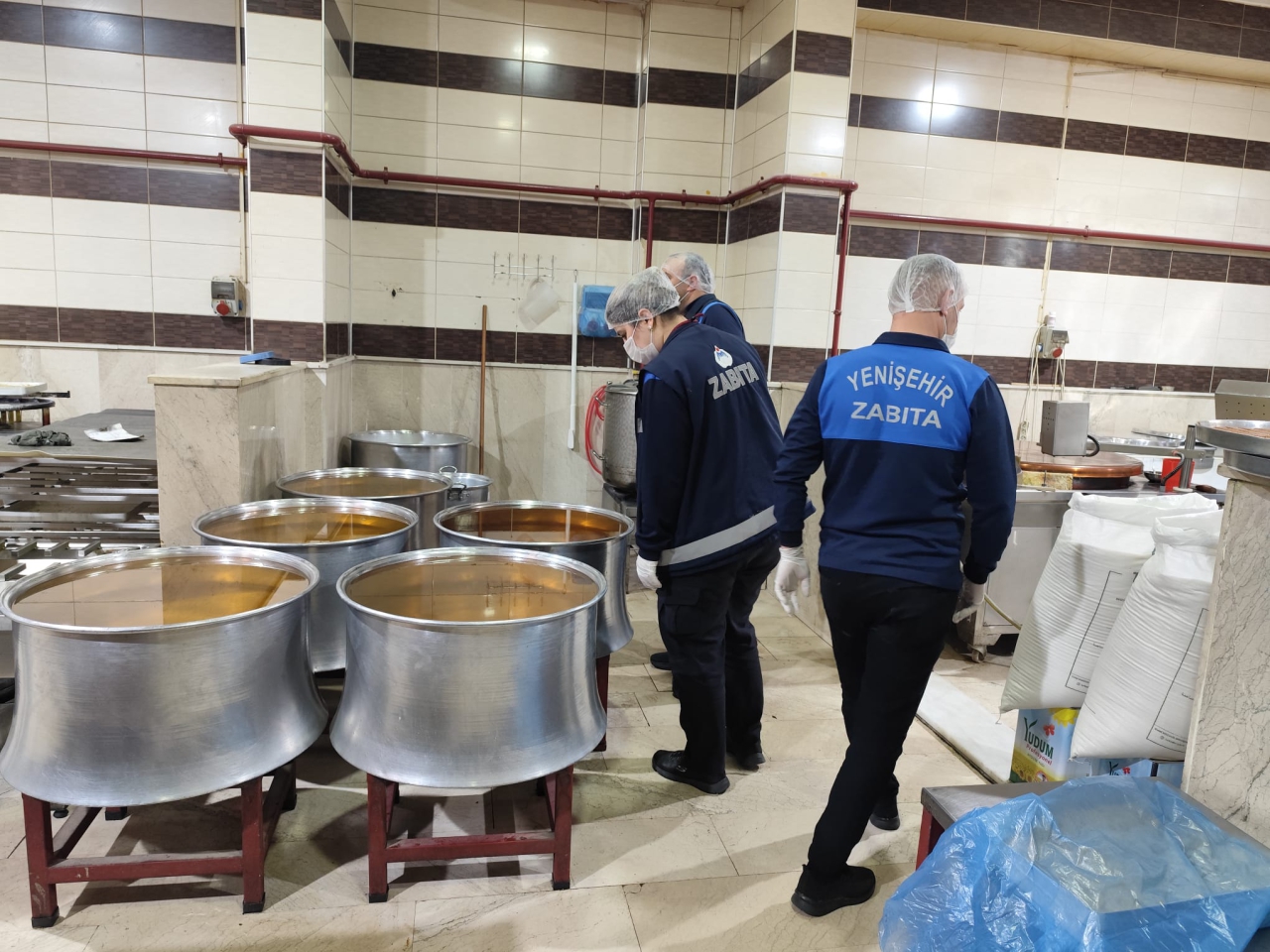 Bayram Öncesi Gıda İşletmelerine Zabıta Denetimi