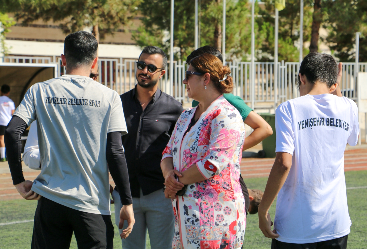 Eşbaşkan Akdağ’dan Yaz Spor Okulu Öğrencilerine Ziyaret