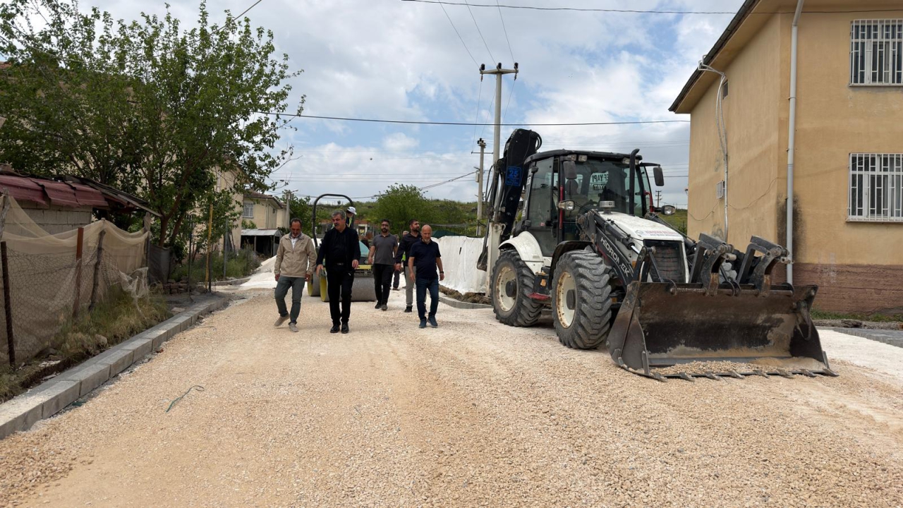 88 Evler AFAD Konutları’nda 3 Bin Metrekarelik Kilitli Parke Çalışması Sürüyor