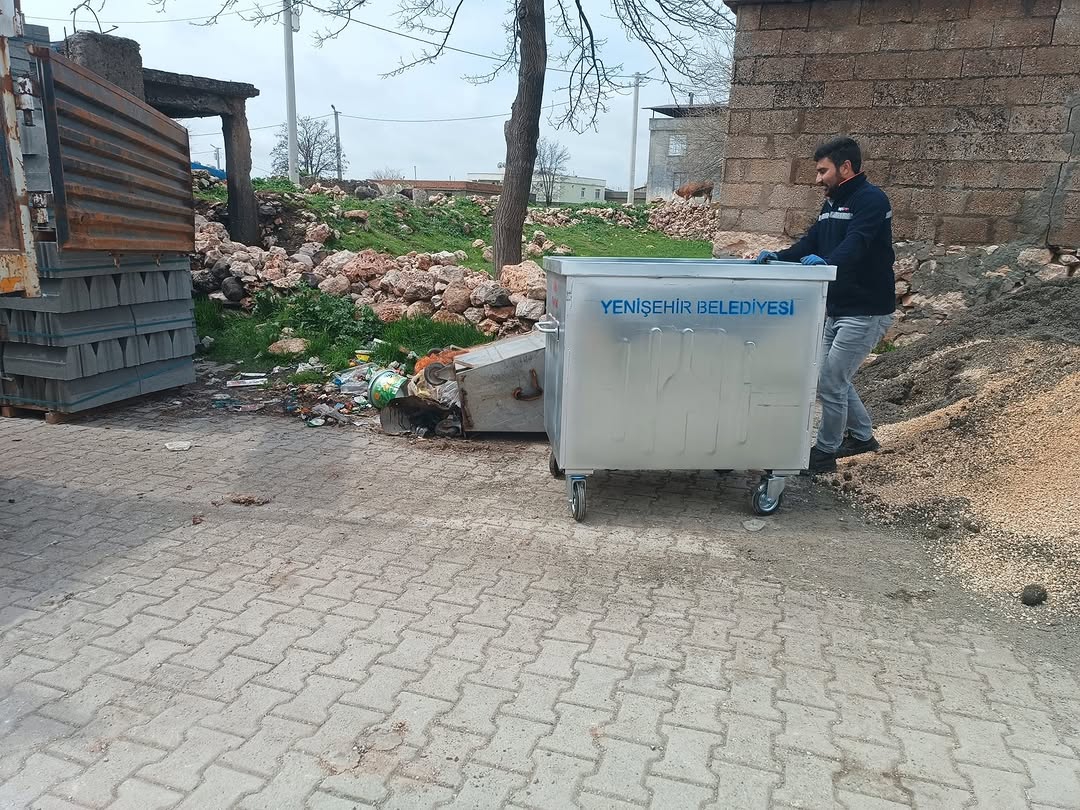 Kırsal Mahallelerde Çöp Konteynerlerini Yeniliyoruz