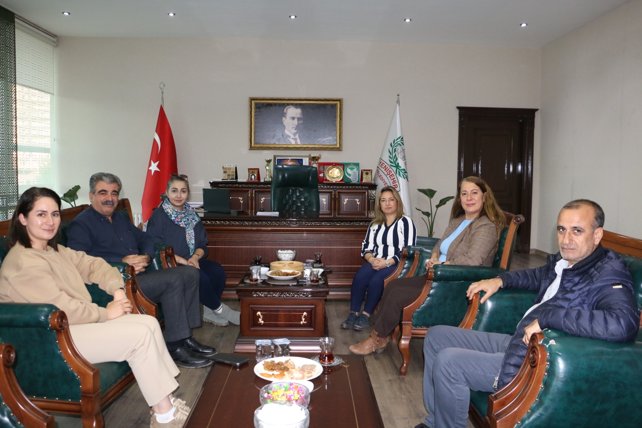 Amedspor  Kadın Futbol Takımı Yönetim Kurulu üyeleri Eşbaşkanlarımızı Ziyaret Etti