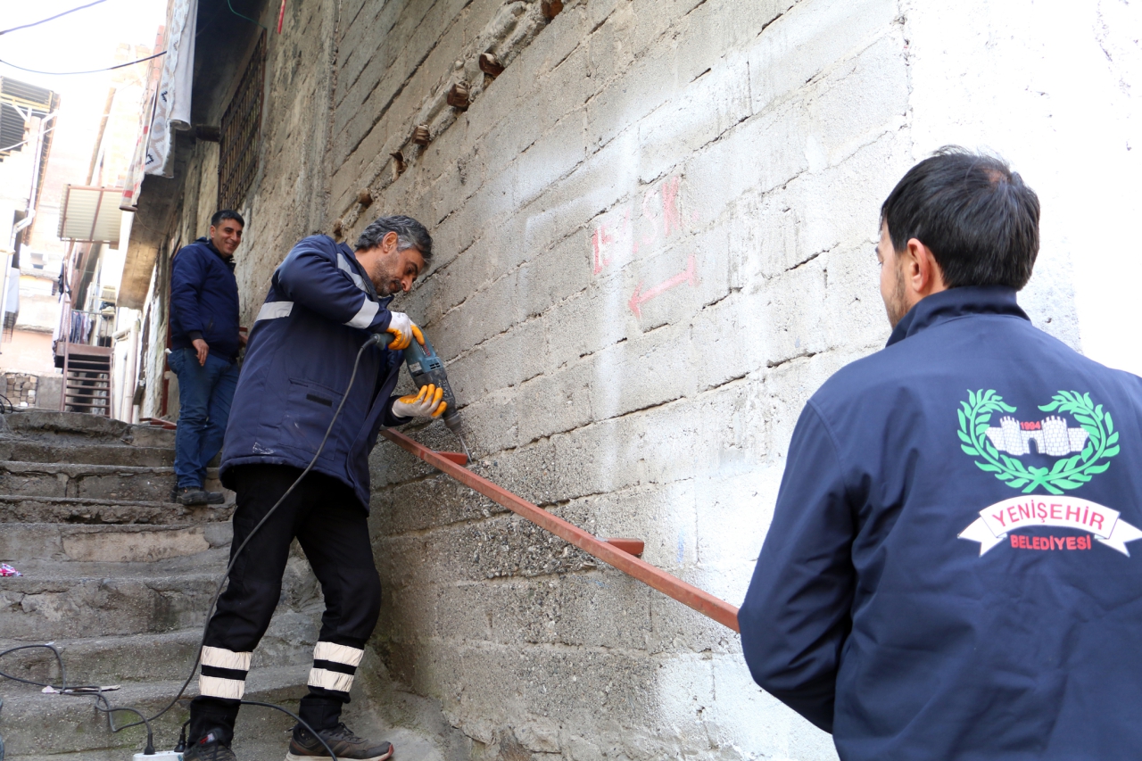 Engelli Yurttaşımız İçin Tutamak Yaptık