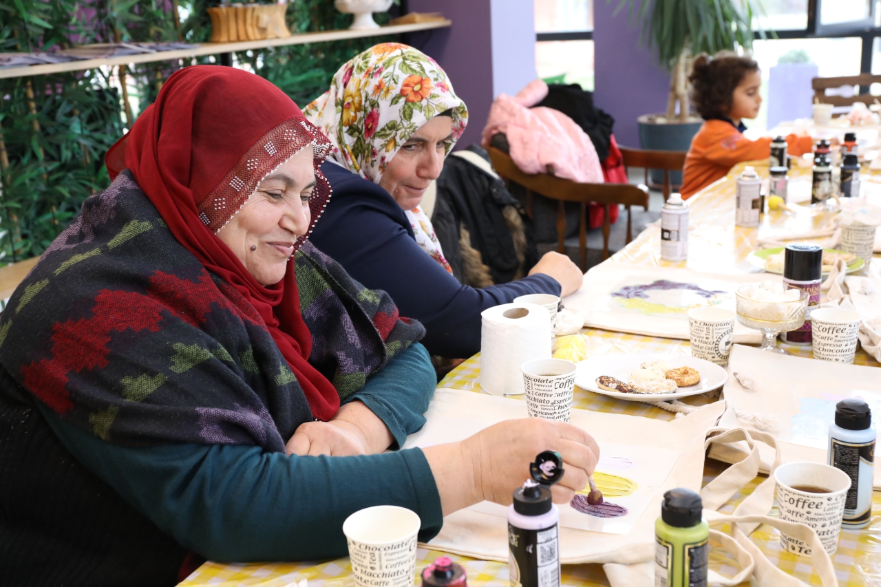 Kadınlar için Çanta Boyama Atölyesi