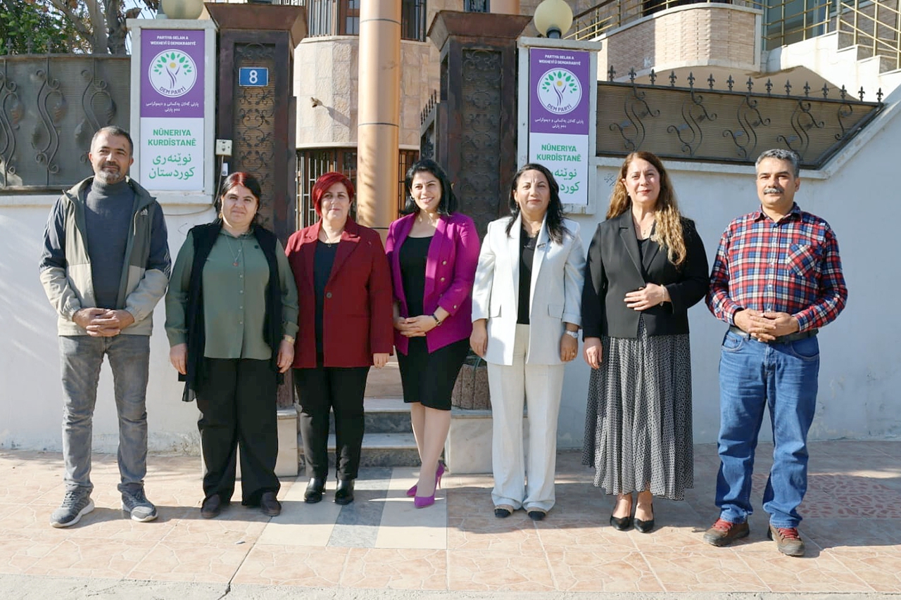 Eşbaşkanlar, Kürdistan Bölgesi’nin Erbil’de bulunan DEM Parti Temsilciliği ile Kürdistan Parlamentosu’nu ziyaret etti.