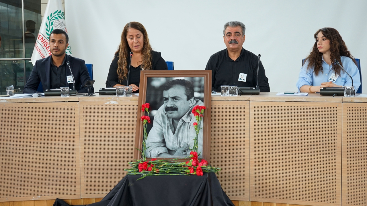 Meclis Toplantısında Sırrı Süreyya Önder Anıldı