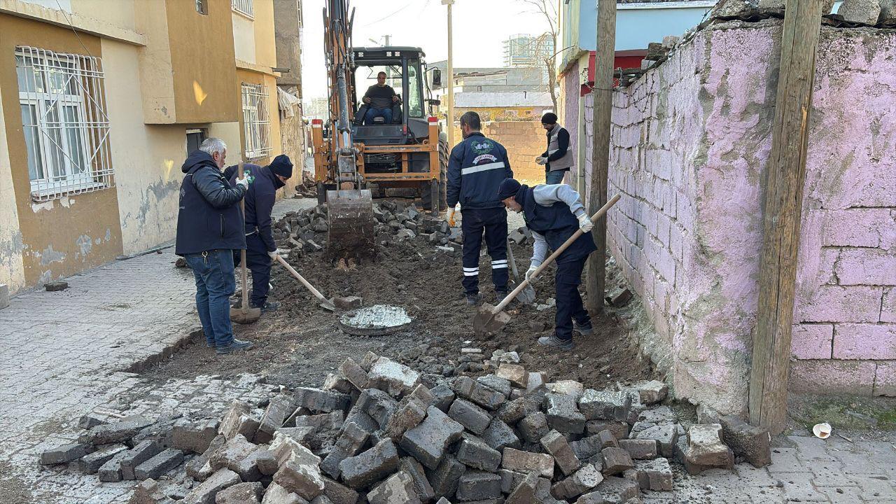 Deforme Olan Sokaklarımızı Onarıyoruz
