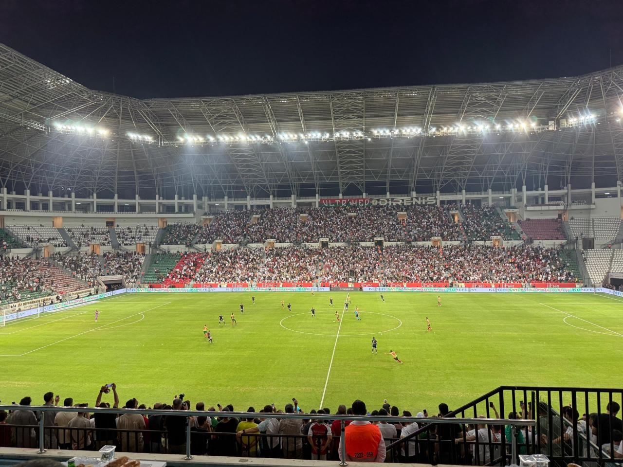 Eşbaşkan Akdağ, Amedspor-Erzurumspor Maçını İzledi