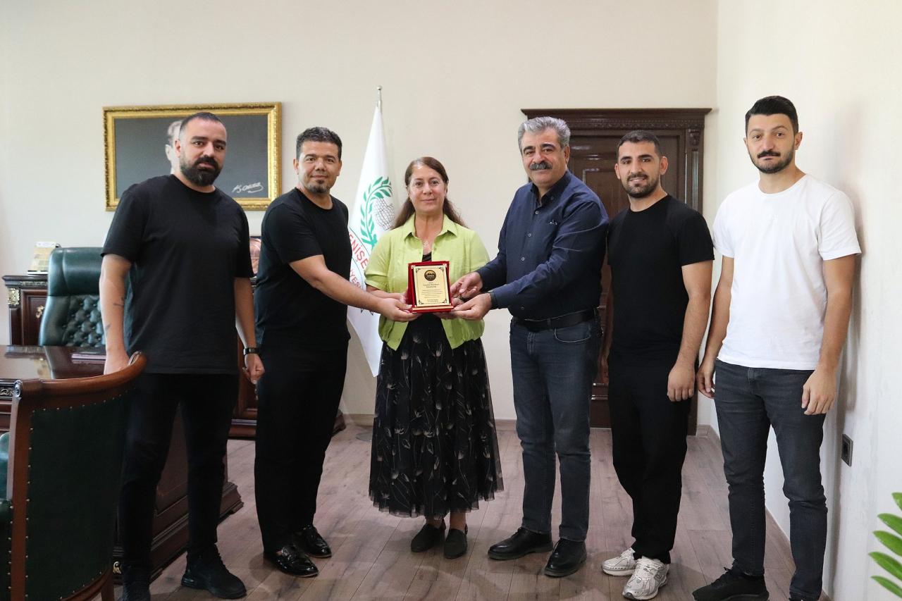 Klûba Sporê ya Dansên Gelêrî ya Amedê, Serdana Spasiyê Li Hevşaredaran Kir
