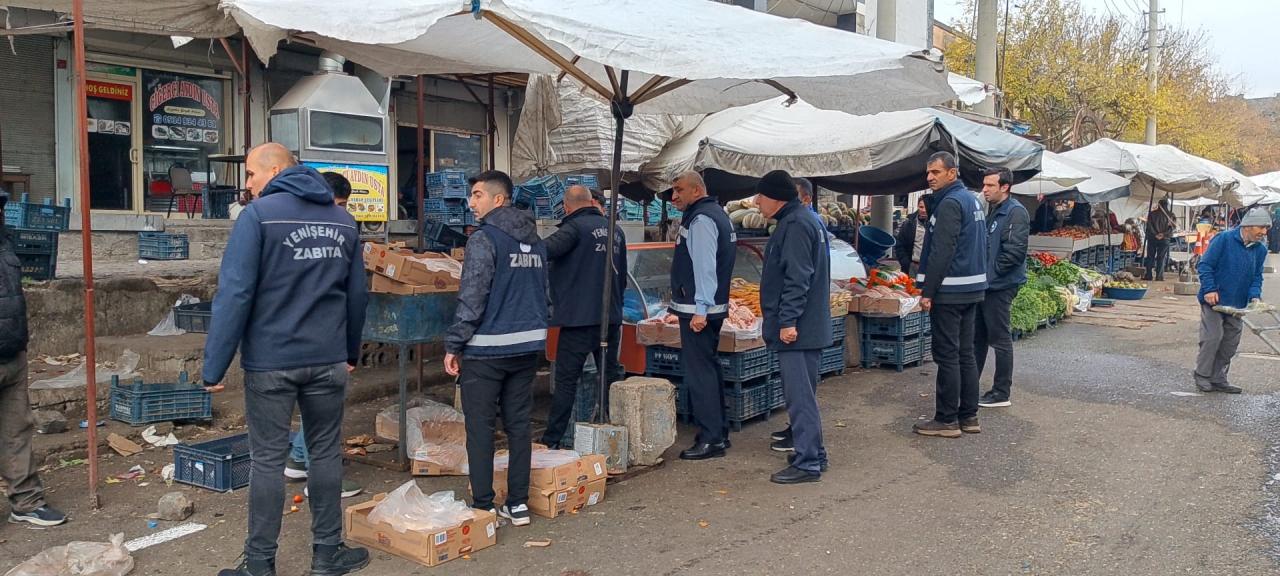 Zabıta Ekiplerimizden Kaldırım İşgaline Müdahale