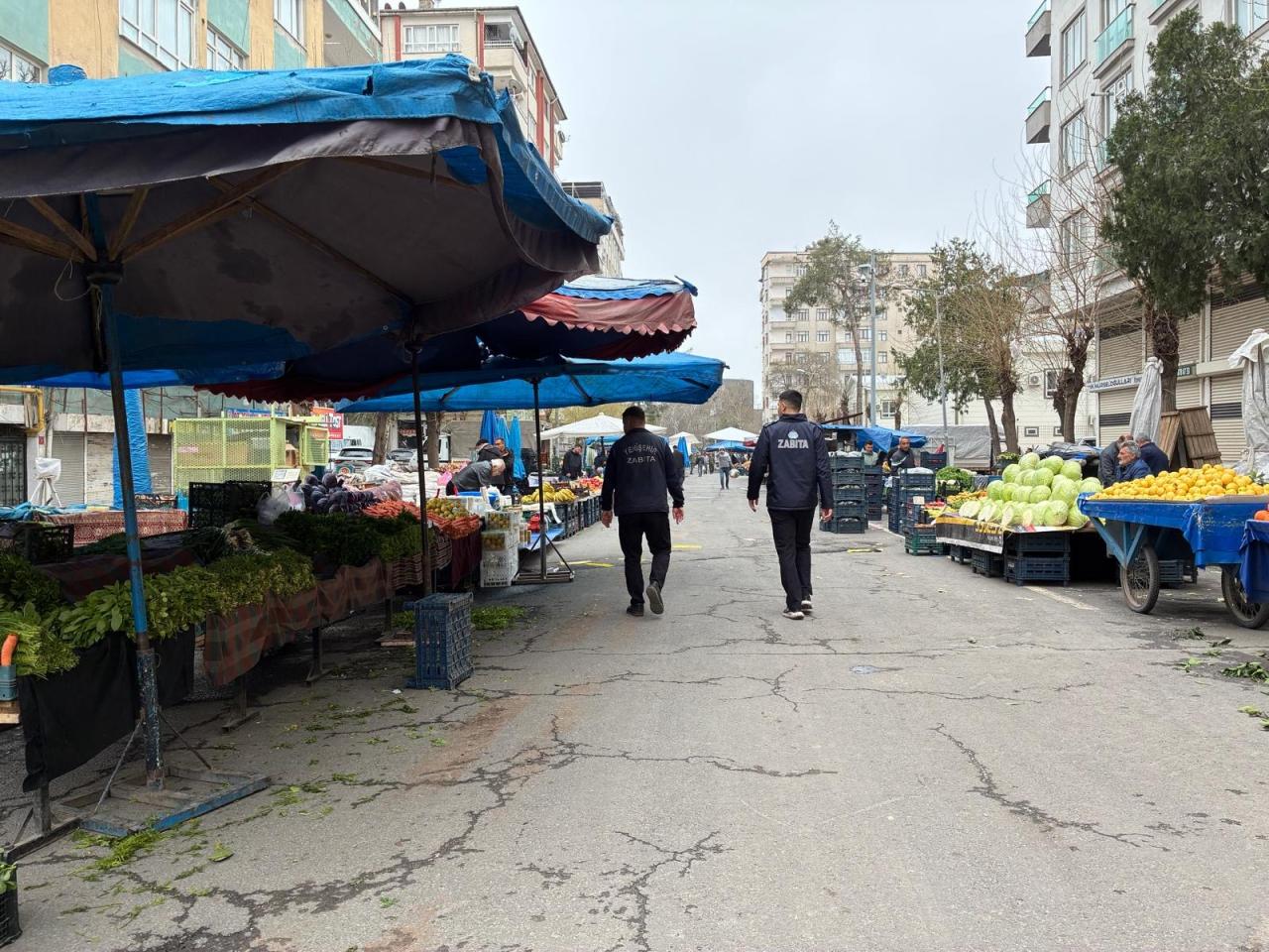 Yenişehir’de Çarşamba Pazarı’nda Zabıta Denetimi