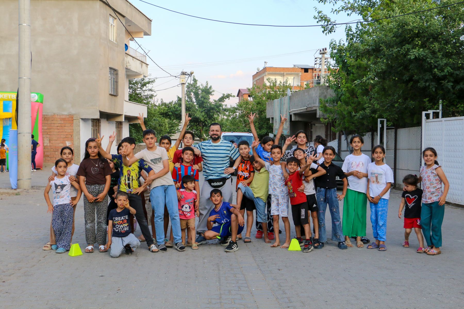 Mahallelerde Kültür, Spor ve Sinema Şenlikleri Başladı