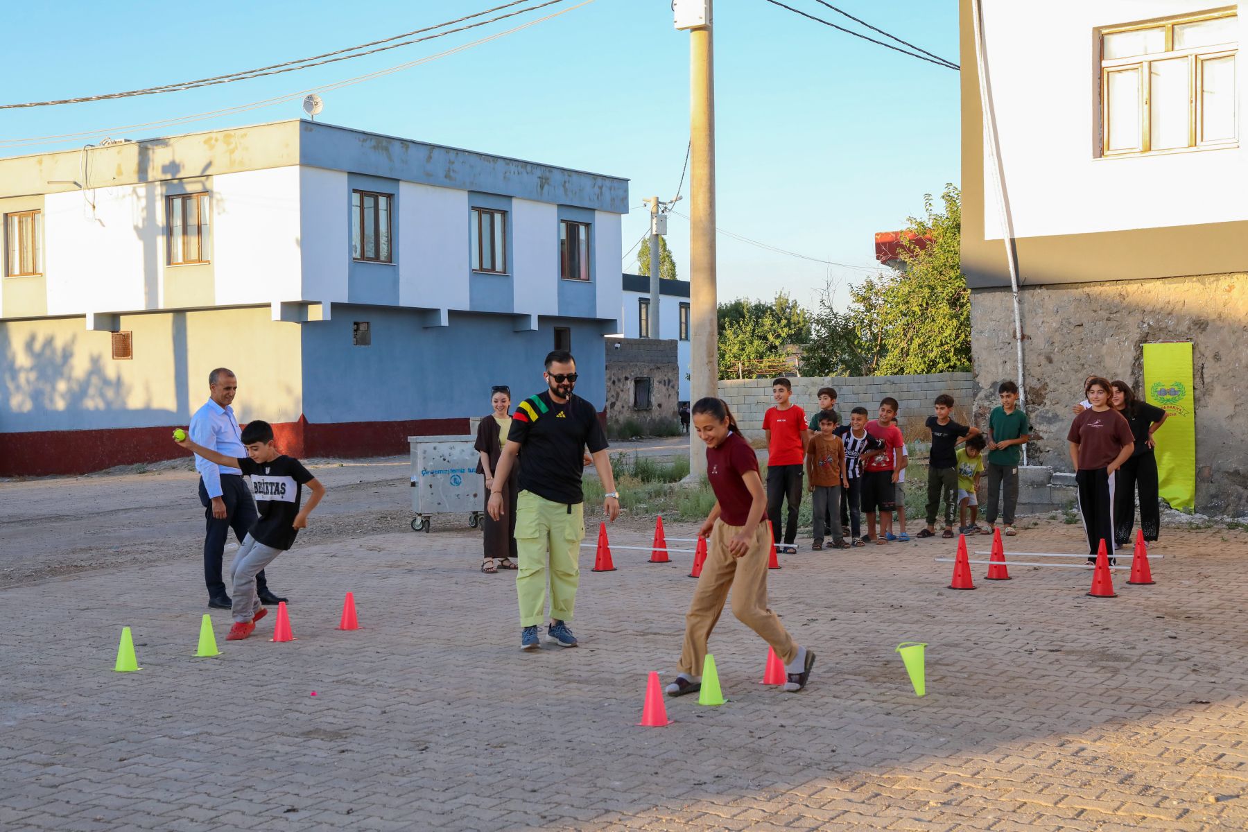 Eynetiyeyê Jorîn ve Korce’de Çocuklar Spor, Oyun ve Sinemayla Buluştu