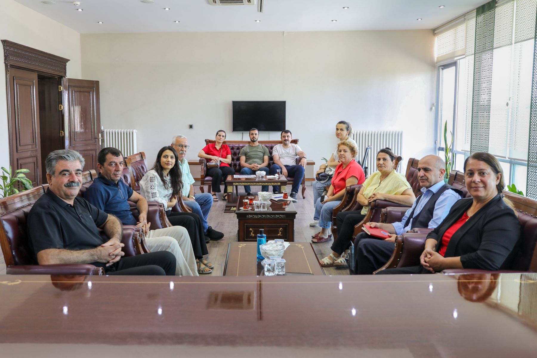 DEM Parti Amed İl Kongre Komisyonundan Belediyemize Ziyaret